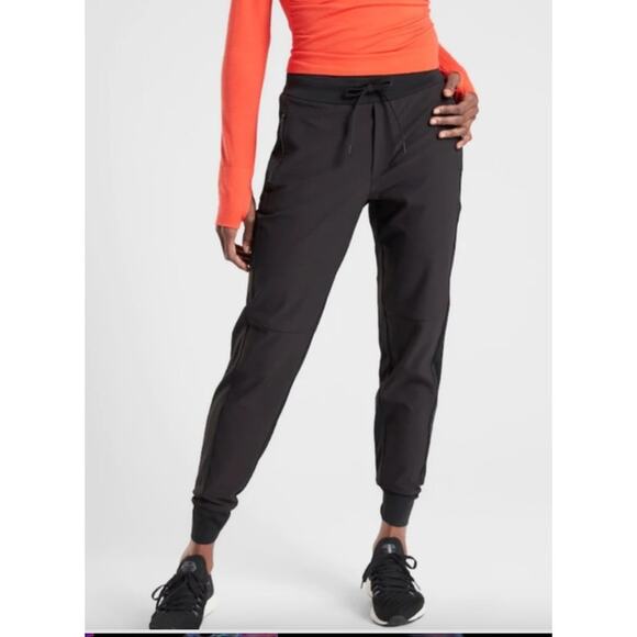 Athleta Headlands Hybrid Trek Jogger Black Pant Pockets Women's 2 XS Trail Gym - Picture 1 of 12